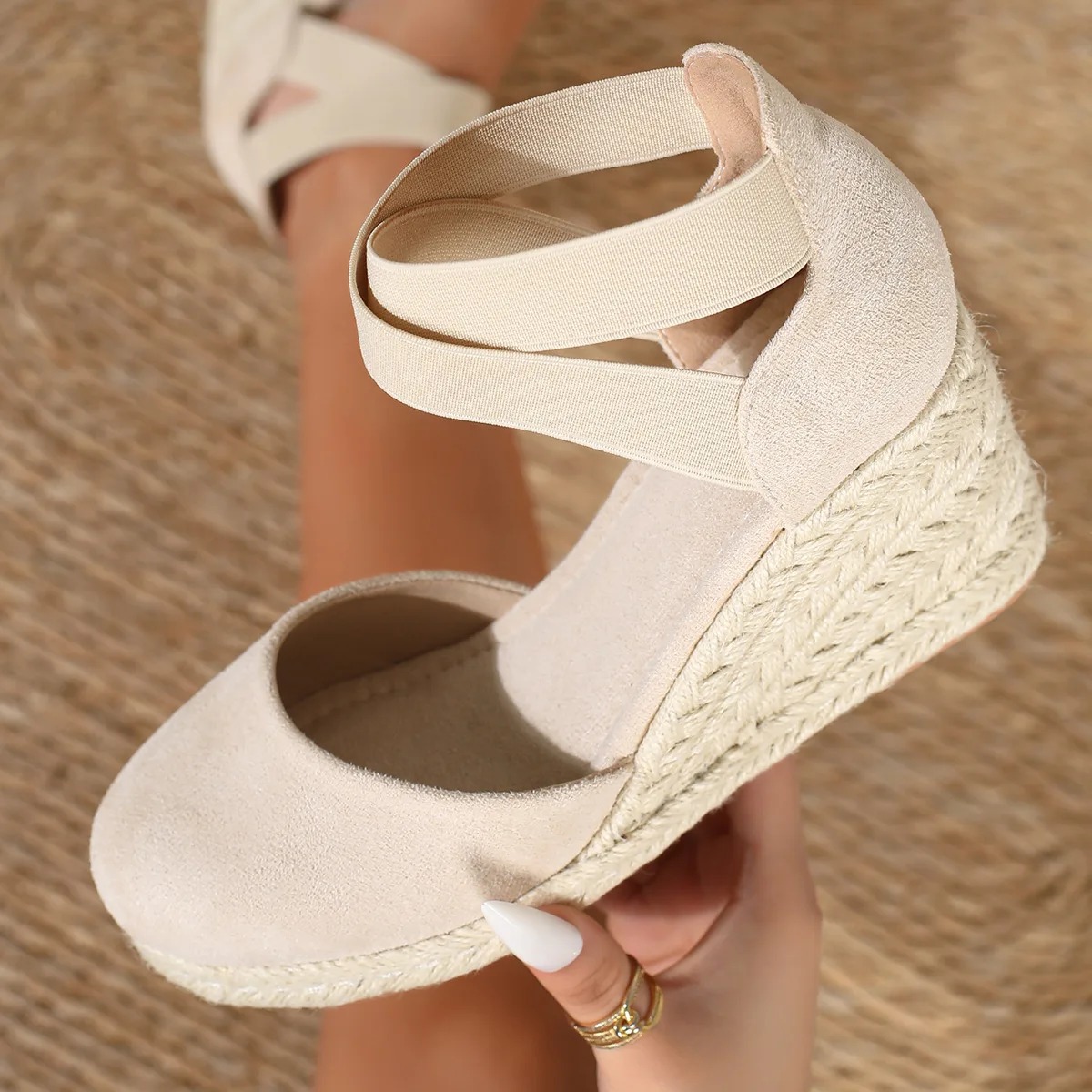 Wedge Espadrille Women - รองเท้าส้นเตารีดแบบสวมสำหรับผู้หญิง รุ่น Cover Toe สายรัดข้อเท้า สไตล์